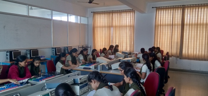 Analog and Digital Electronics Laboratory | GSSSIETW