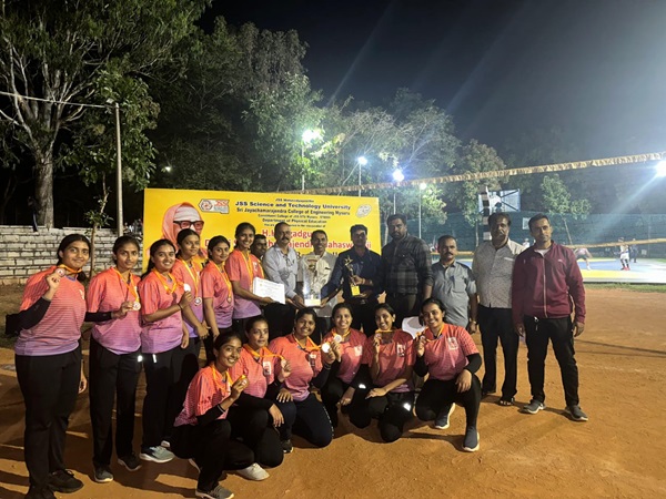 The GSSSIETW Mysuru Women’s Throwball Team won the match and secured the First position in the JSS Memorial City Intercollegiate ThrowballTournament 2024-25, held on 25th October 2024 at JSS Science and Technology University Mysuru