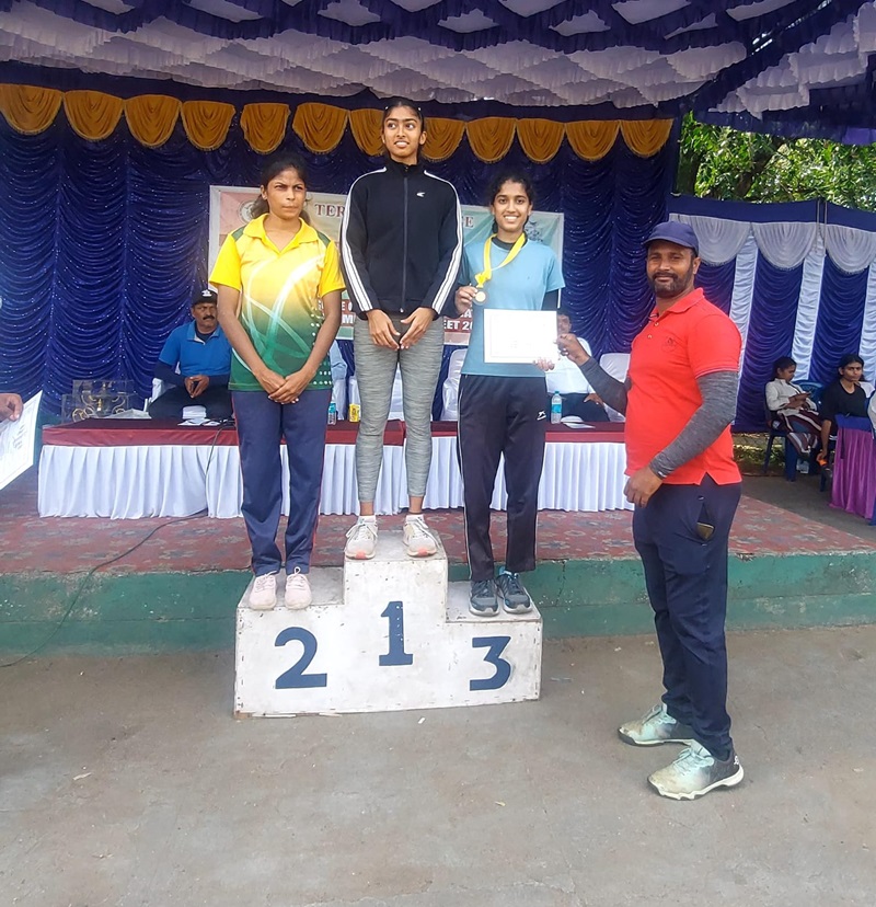 The GSSSIETW Mysuru Athletics 100mts Running Ku. KANCHANA secured the 3rd position in the Mysore City Intercollegiate Athletic Championship 2024-25, held on 25th October 2024 at Ovals ground Mysuru