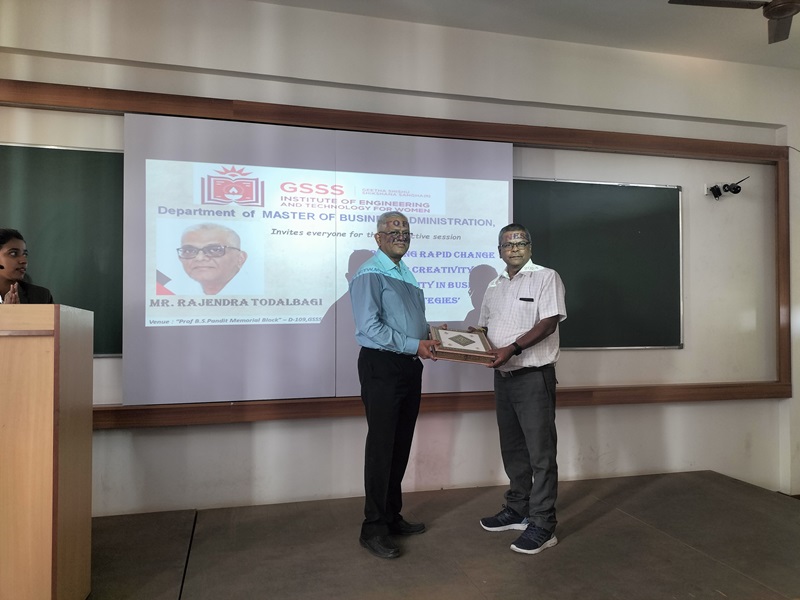 Connecting Minds: Student-Resource Person Engagement,” a session focusing on “Embracing Rapid Change to Foster Creativity and Adaptability in Business Strategies,” for the II semester students on 28th Sep 2024